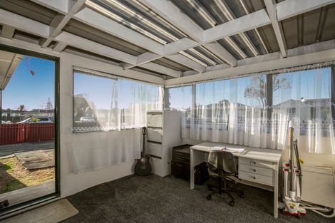 Photo of property in 16 Solent Street, Mangere, Auckland, 2022