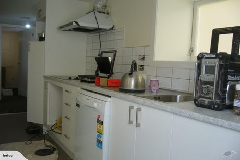 Photo of property in 24 Brougham Street, Mount Victoria, Wellington, 6011