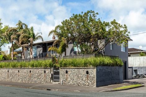 Photo of property in 29 Barrett Street, Westown, New Plymouth, 4310