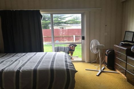 Photo of property in 21 Tongariro Street, Castlecliff, Whanganui, 4501