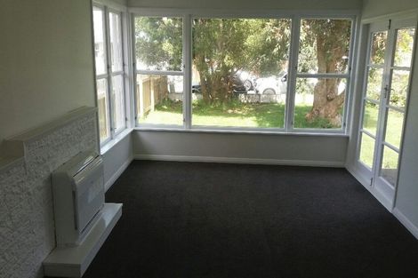 Photo of property in 9 Winton Street, Paraparaumu Beach, Paraparaumu, 5032