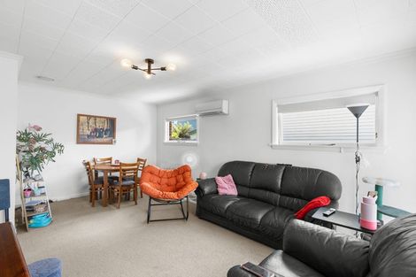 Photo of property in 1/27 Hills Road, Edgeware, Christchurch, 8013