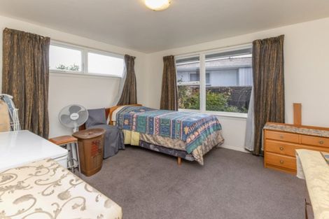 Photo of property in 45 Farquhars Road, Redwood, Christchurch, 8051