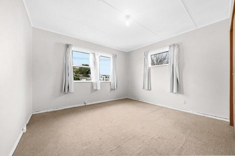 Photo of property in 6 Bates Street, Papakura, 2110