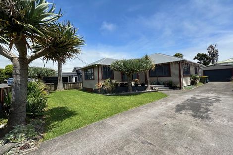 Photo of property in 36 Fitzroy Road, Fitzroy, New Plymouth, 4312