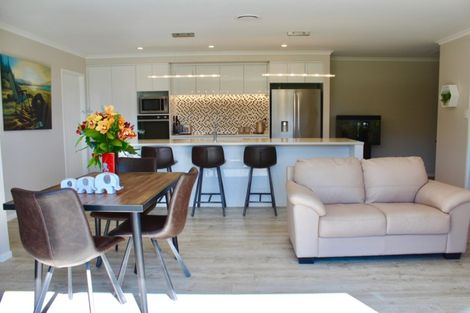 Photo of property in 38 Mountain View Drive, Manakau, Otaki, 5583