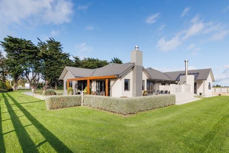 Photo of property in 2757 State Highway 1, Rongotea, Palmerston North, 4479