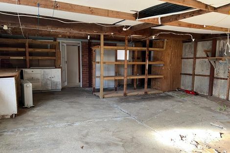 Photo of property in 9 Lewis Road, Pakuranga, Auckland, 2010