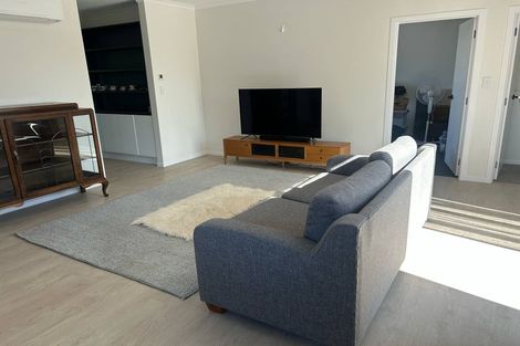 Photo of property in 1/9 Taylor Terrace, St Andrews, Hamilton, 3200