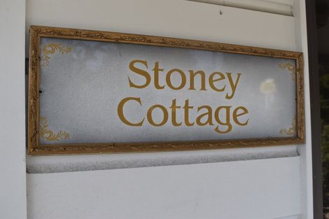 Photo of property in 194 High Street North, Carterton, 5713