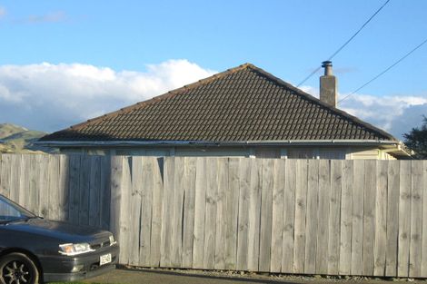 Photo of property in 8 Miranda Street, Cannons Creek, Porirua, 5024