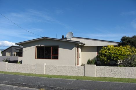 Photo of property in 47 Marine Parade, Carters Beach, Westport, 7825