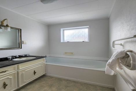 Photo of property in 392c Fergusson Drive, Heretaunga, Upper Hutt, 5018