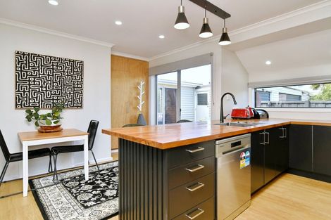 Photo of property in 14 Pannell Avenue, Wainoni, Christchurch, 8061
