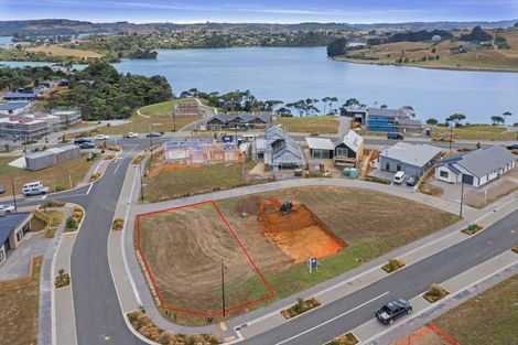 Photo of property in 5 Omahina Street, Raglan, 3225