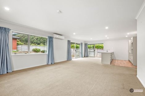Photo of property in 73 Riverstone Drive, Riverstone Terraces, Upper Hutt, 5018