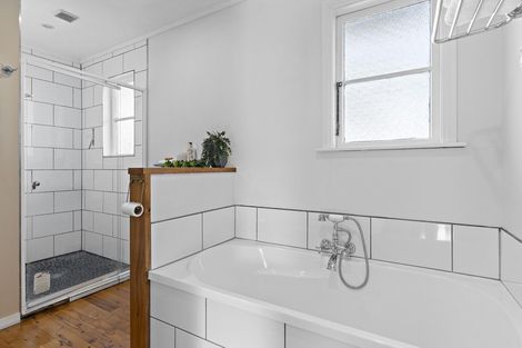 Photo of property in 21 West Street, Greytown, 5712