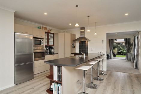 Photo of property in 16a Highwood Lane, Burnside, Christchurch, 8053