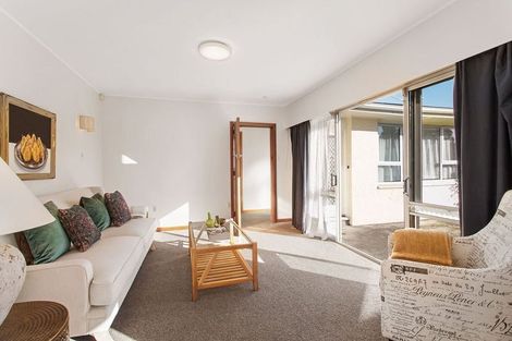 Photo of property in 292 Main North Road, Redwood, Christchurch, 8051