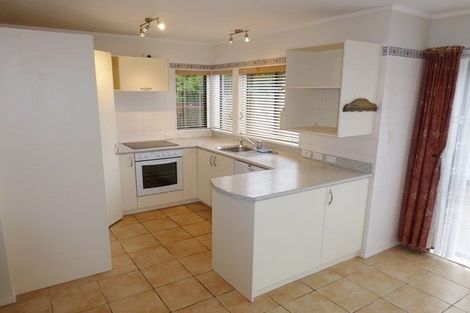 Photo of property in 11b Ross Crescent, Orewa, 0931