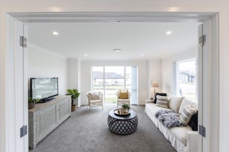 Photo of property in 15 Pitoitoi Drive, Riverhead, 0820