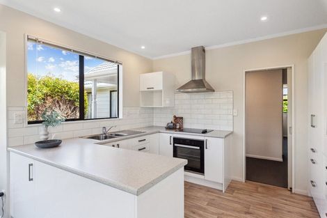 Photo of property in 25 Cedar Drive, Paraparaumu Beach, Paraparaumu, 5032
