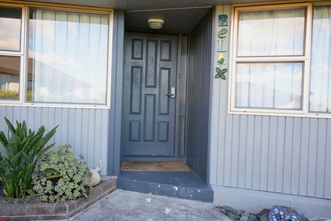 Photo of property in 11 View Road, Shelly Park, Auckland, 2014