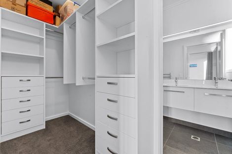 Photo of property in 4 Marine Parade, Hobsonville, Auckland, 0616