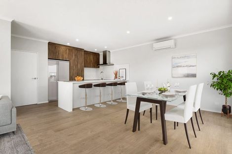 Photo of property in 8/7 Parapara Place, Albany, 0632