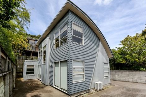 Photo of property in 32c Gilbert Street, New Plymouth, 4310
