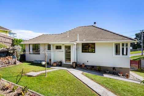 Photo of property in 30 Chaffey Crescent, Titahi Bay, Porirua, 5022