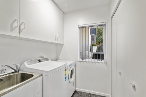 Photo of property in 18 Rhodes Fall, Rangatira Park, Taupo, 3330