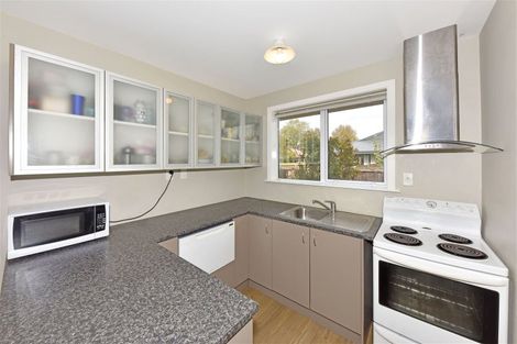 Photo of property in 1/7a Kruse Place, Redwood, Christchurch, 8051