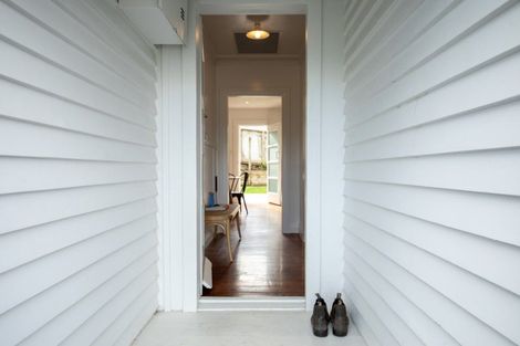 Photo of property in 22 Government Road, Raglan, 3225