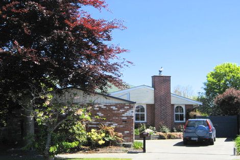 Photo of property in 15 Ilfracombe Place, Burnside, Christchurch, 8053