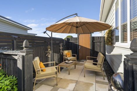 Photo of property in 39 Seagrass Place, Otaki Beach, Otaki, 5512