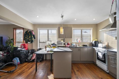 Photo of property in 5 Churchill Avenue, Feilding, 4702