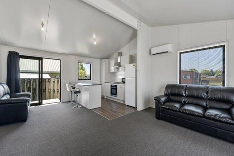 Photo of property in 37 Te Iwiheke Place, Turangi, 3334