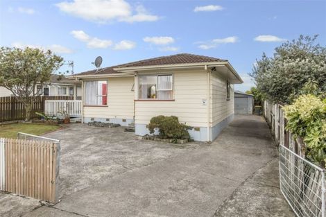 Photo of property in 438 Roscommon Road, Clendon Park, Auckland, 2103