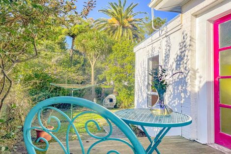 Photo of property in 16 Clapham Place, Whanganui East, Whanganui, 4500