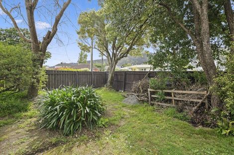 Photo of property in 10 Clement Grove, Taita, Lower Hutt, 5011