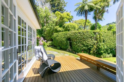 Photo of property in 22 Woodmancote Road, Khandallah, Wellington, 6035