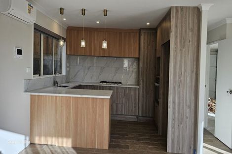 Photo of property in 7 Marco Place, Highland Park, Auckland, 2010