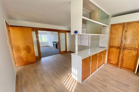 Photo of property in 14 Mcclintock Road, Massey, Auckland, 0614