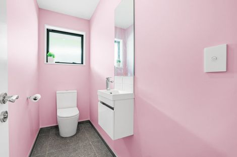 Photo of property in 223b Mount Pleasant Road, Mount Pleasant, Christchurch, 8081