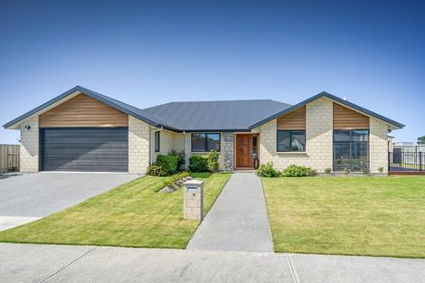 Photo of property in 9 Ruru Place, Oxford, 7430