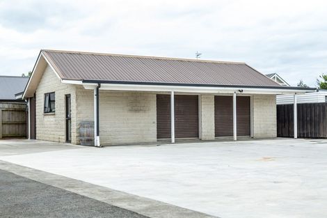 Photo of property in 30 Huxley Street, Pahiatua, 4910