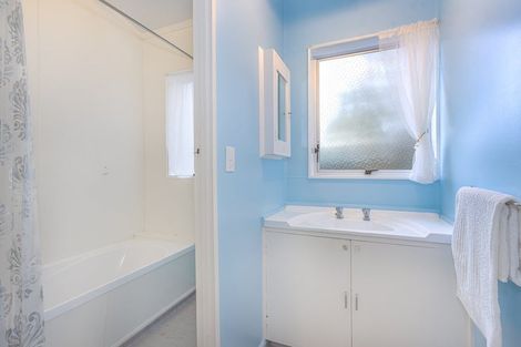 Photo of property in 1 Ian Place, Bishopdale, Christchurch, 8053