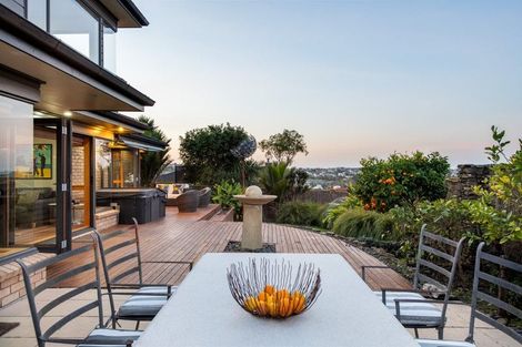 Photo of property in 35a Kowhai Road, Mairangi Bay, Auckland, 0630