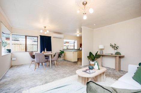 Photo of property in 5 Edgecombe Court, Roslyn, Palmerston North, 4414